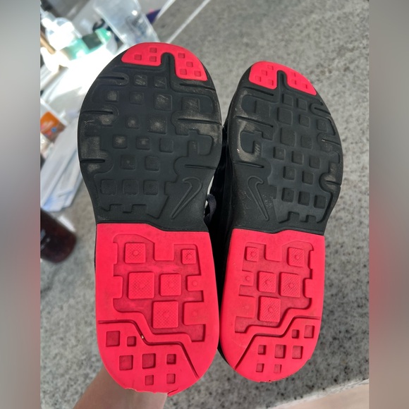 Nike Air Max Girls Size 1 - Picture 6 of 9